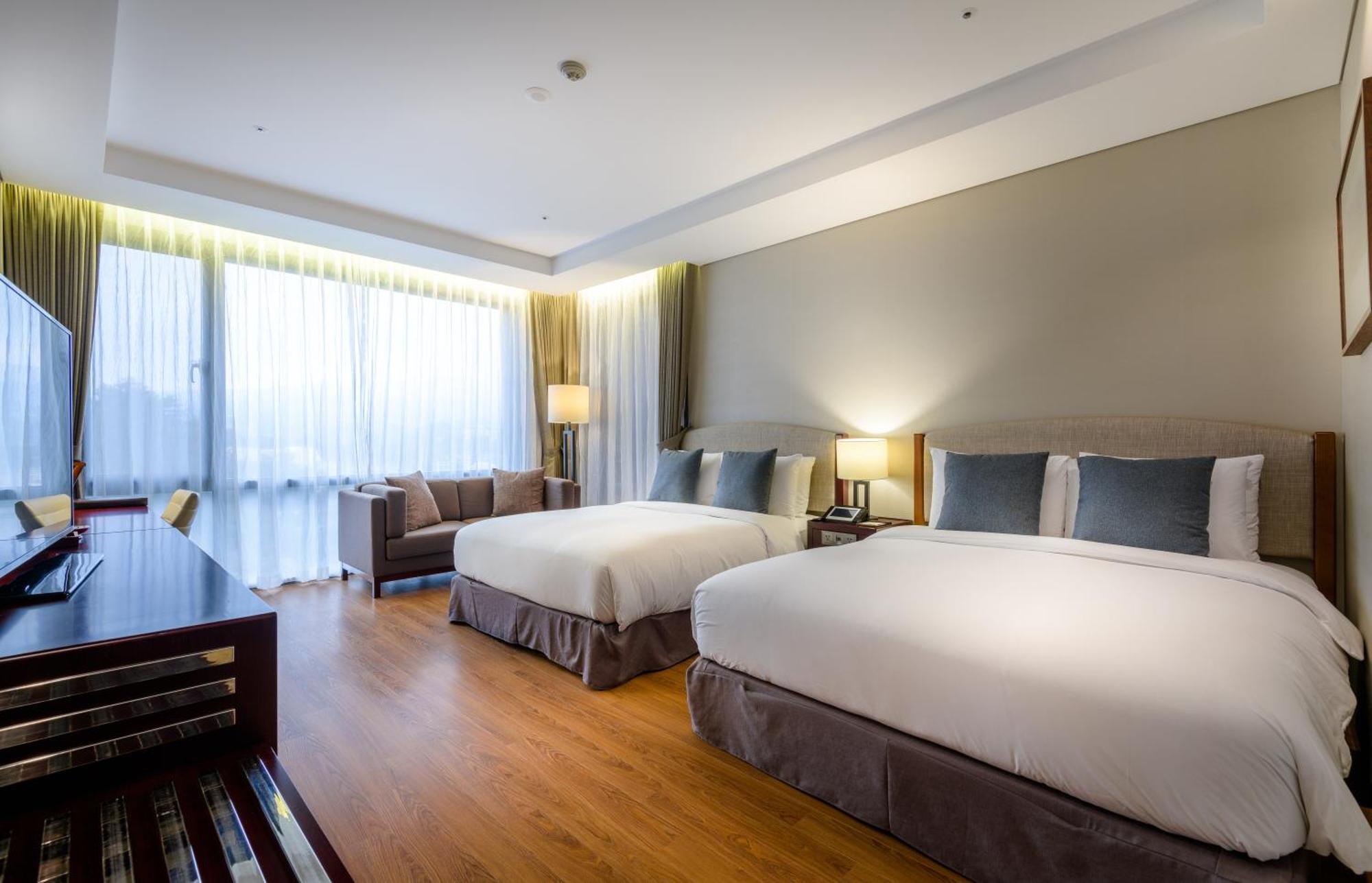 Parksunshine Jeju Hotel 4*