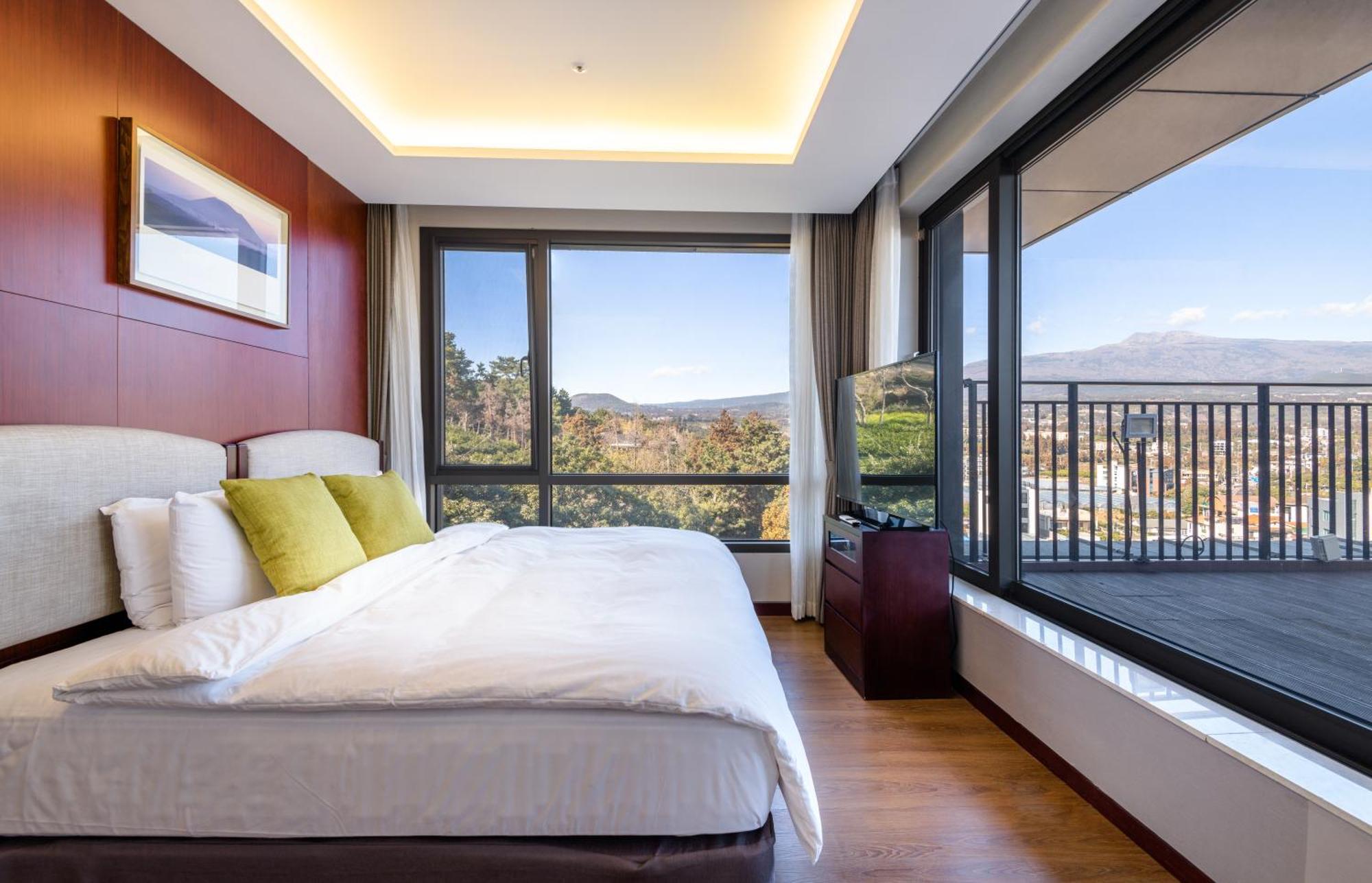 Parksunshine Jeju Hotel 4*